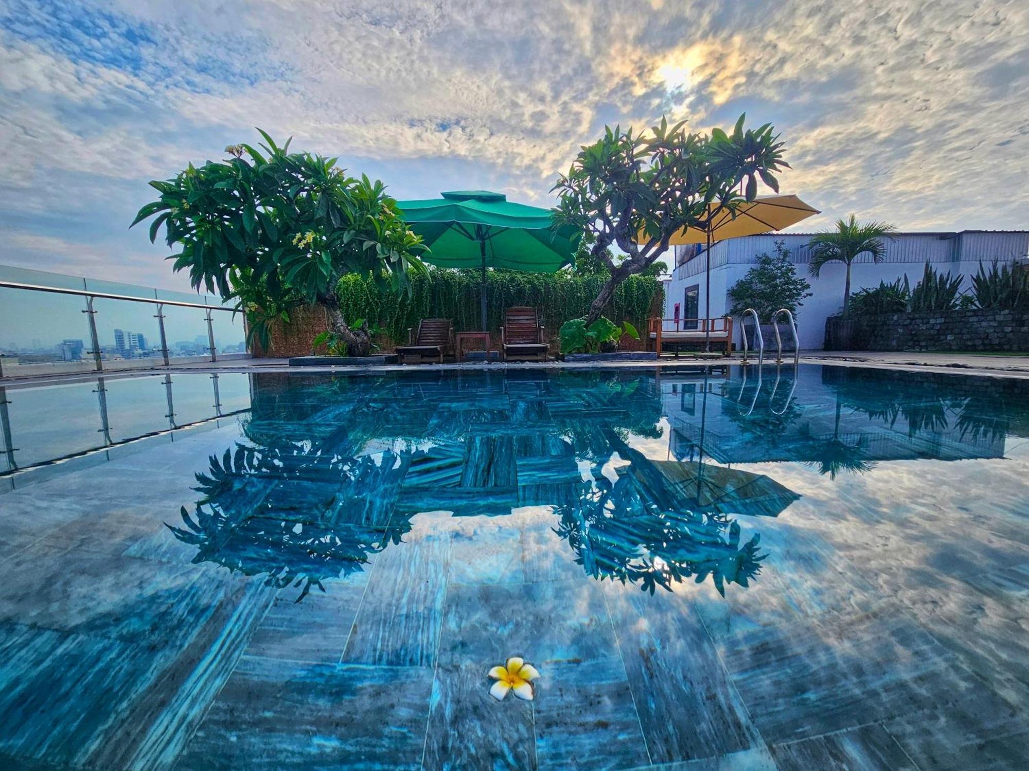 Mtr Apartment & Hotel Da Nang Luaran gambar